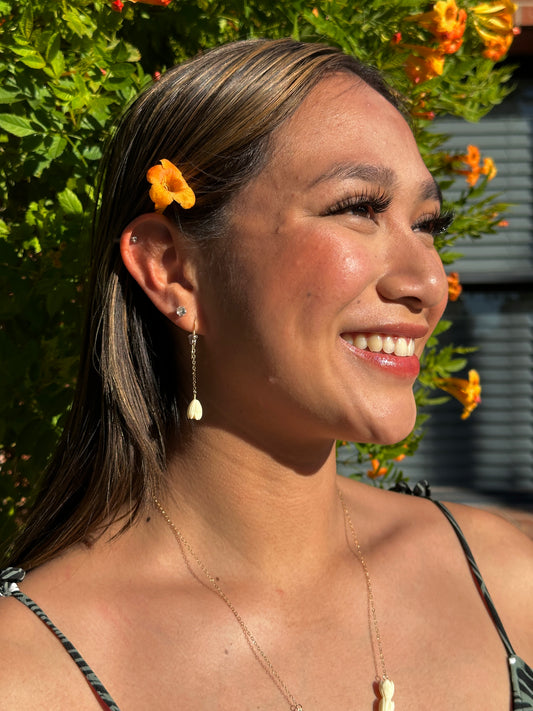 Pīkake drop earrings